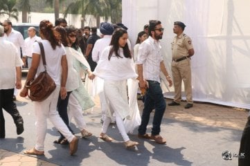 Celebs Condolence To Sridevi At Mumbai